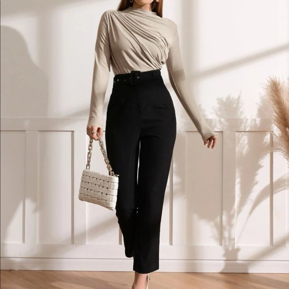 Elegant Classy Work Office Long Sleeve Ruched Top Blouse - Picture 3 of 8